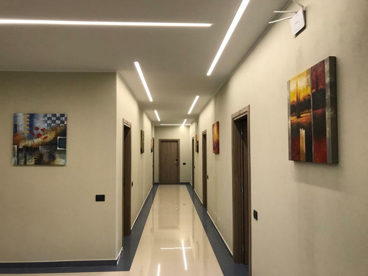 Western Star Hotel Durrës 외부 사진