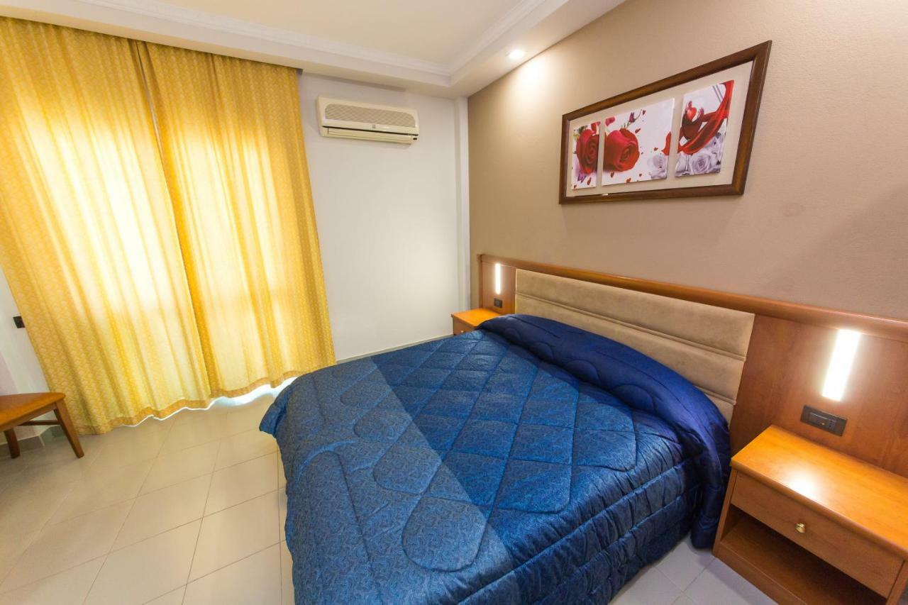 Western Star Hotel Durrës 외부 사진