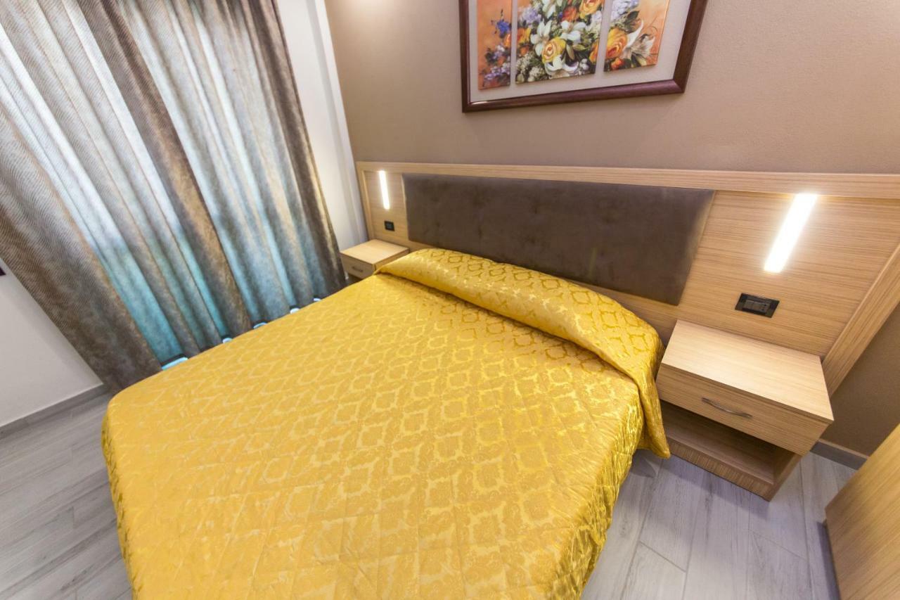 Western Star Hotel Durrës 외부 사진